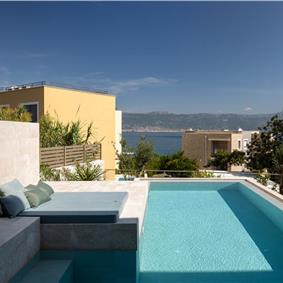 4 Bedroom Luxury Villa with Heated Pool and boat mooring, Ciovo near Trogir – Sleeps 8